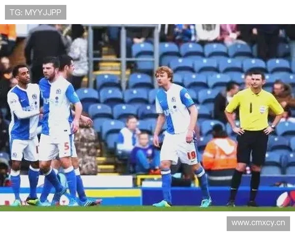 英超焦点战上演强强对话冠军争夺引爆全场悬念赛季走向与豪门命运